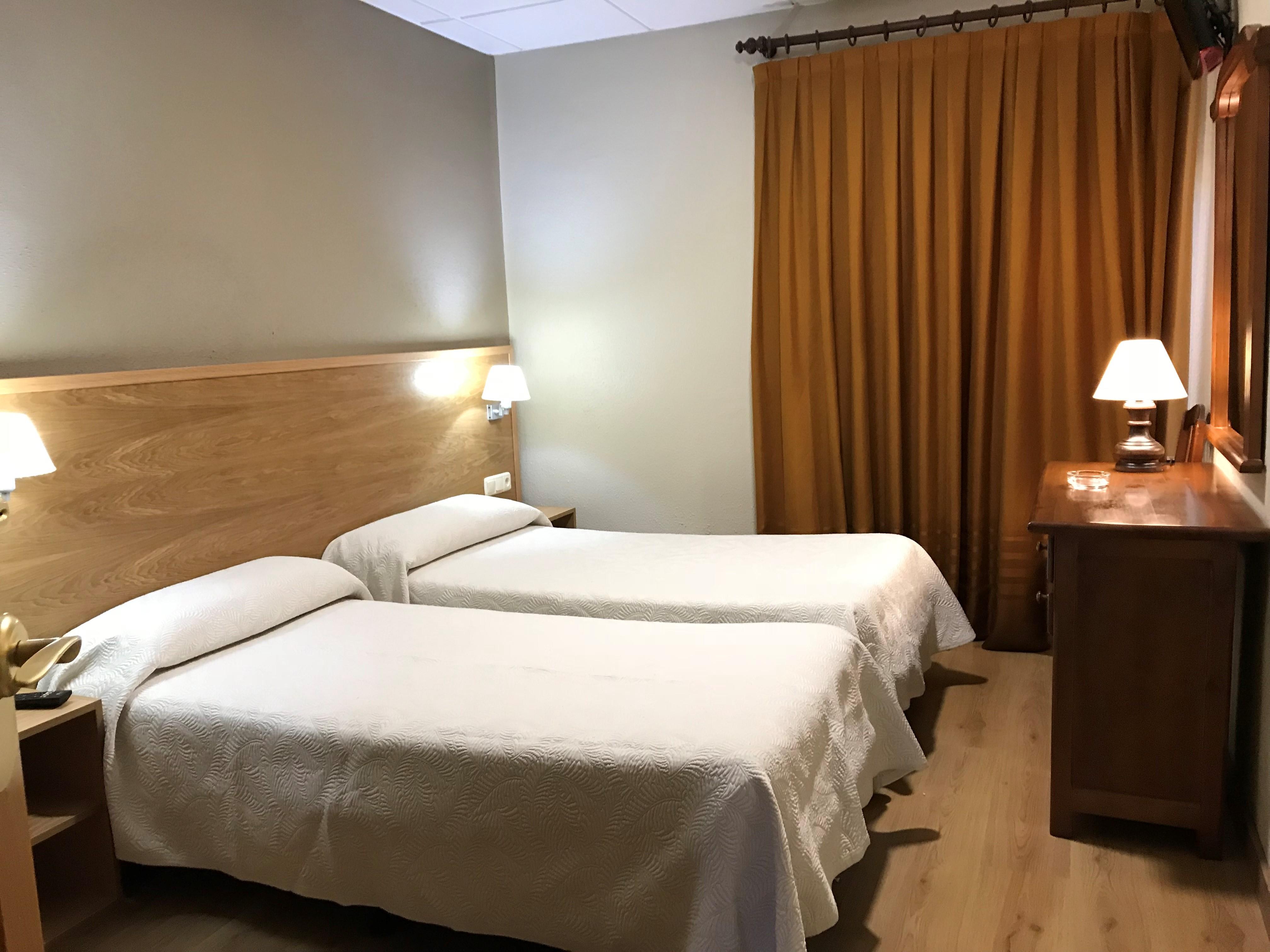 Hotel Bellavista Бельвер-де-Серданья Екстер'єр фото