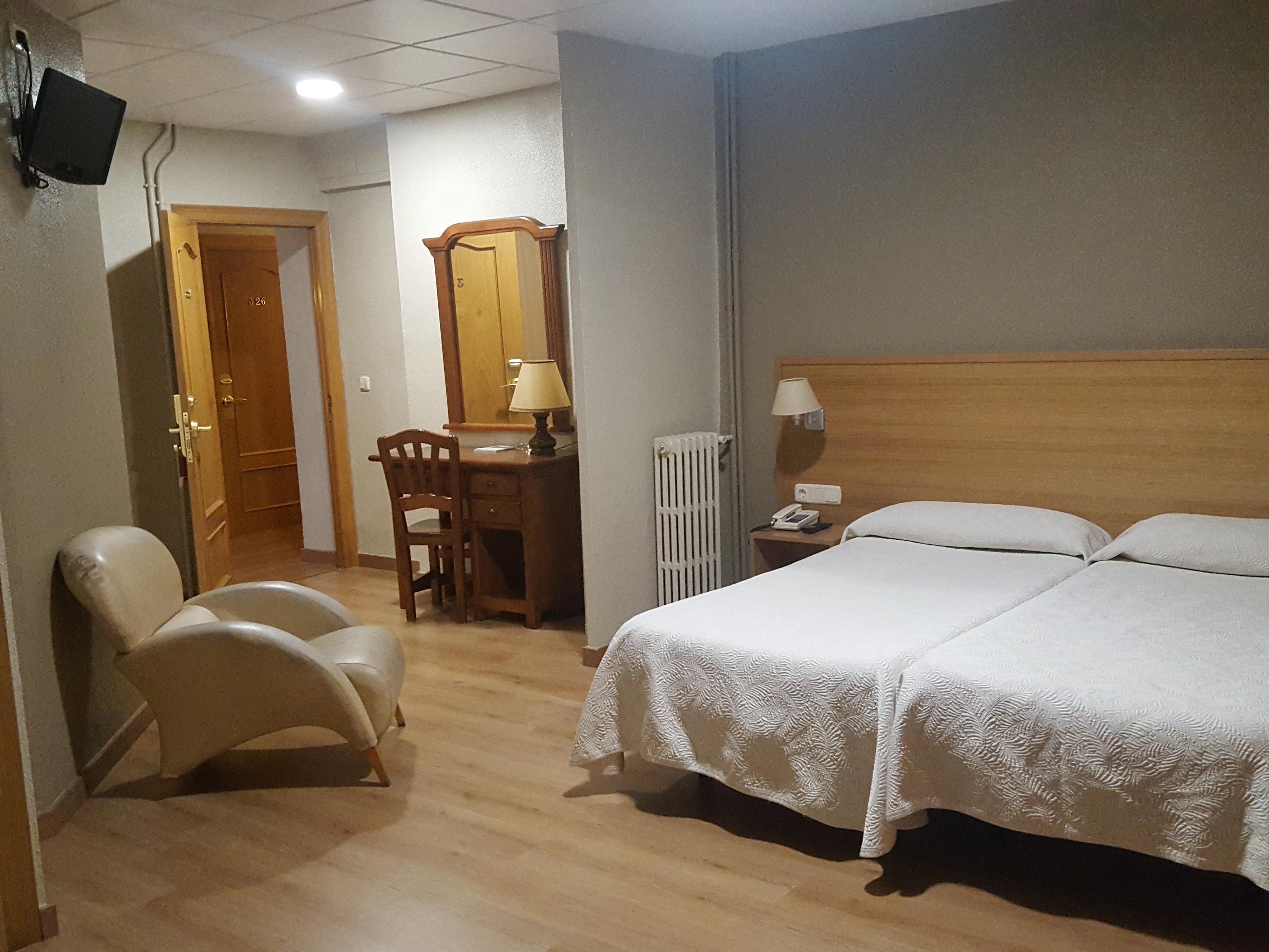 Hotel Bellavista Бельвер-де-Серданья Екстер'єр фото